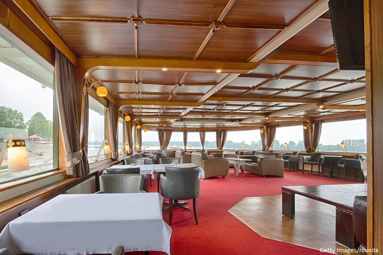 Dinner cruise interior